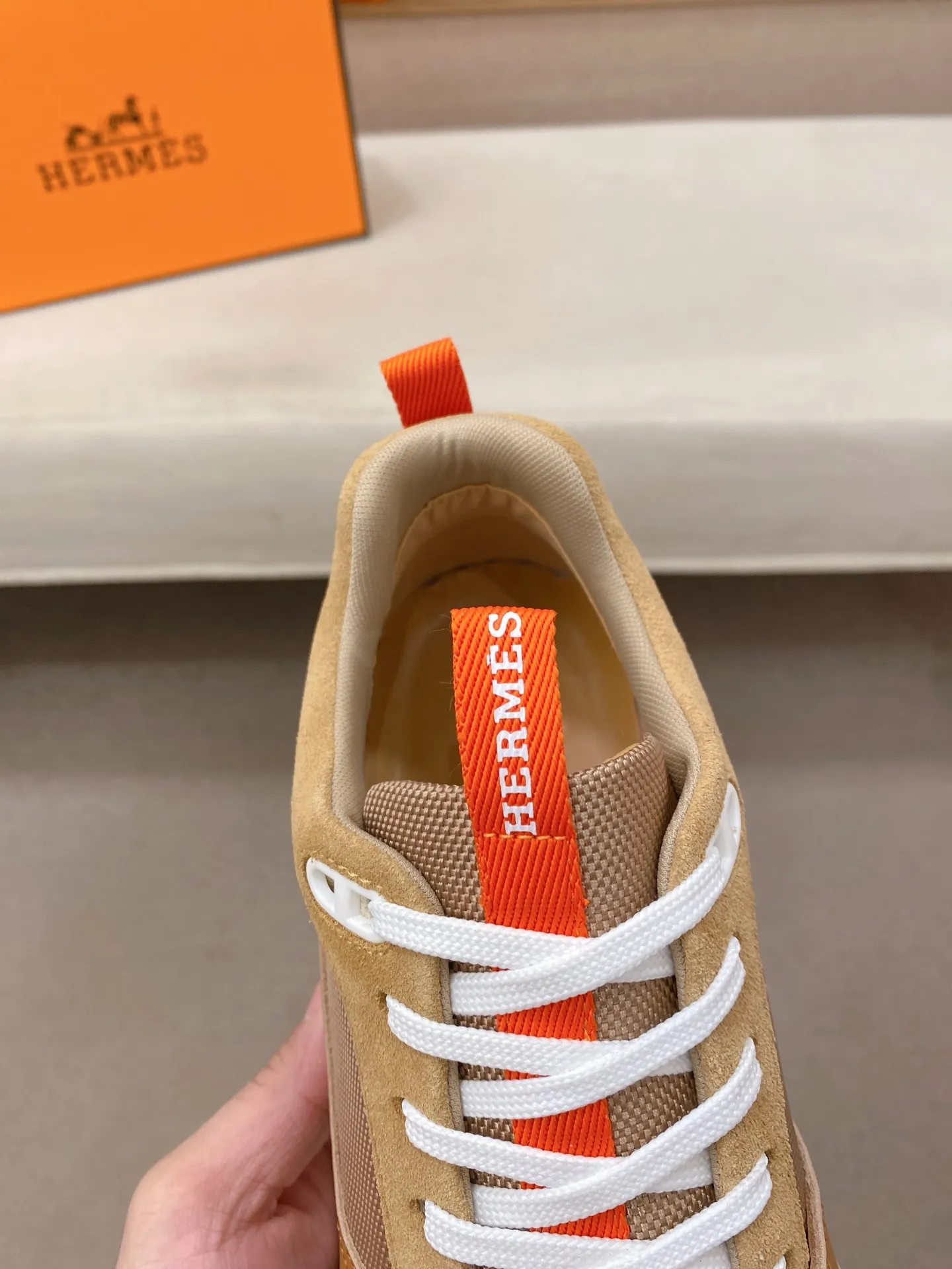 Men's clothing and shoes💰: 520💰《HERMES》【Classic original single version】Hermès; top 🔝purchasing agent🔍🔍men's latest 🇺🇸 counter sales simultaneously, original imported from Italy ▲▲first-layer cowhide ▲▲ (high-end, nobility, class) times) Exquisite workmanship (Italian 🇮🇹Imported water-dyed 🐂cowhide lining) sole: Original sole provided by the original factory, ⚠️exclusive double-layer activity·TPR·rubber·combined molded outsole; super comfortable·wear-resistant·non-slip·environmental protection The real thing is more beautiful if you take the real thing (high quality, follow the order), you can enter and exit the counter at will * Number of yards: 38·39·40·41·42·43·44# (can be customized 45.)